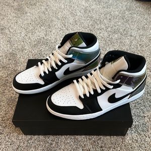 New Nike Jordan 1 Mid SE Heat Reactive Mens Size 12